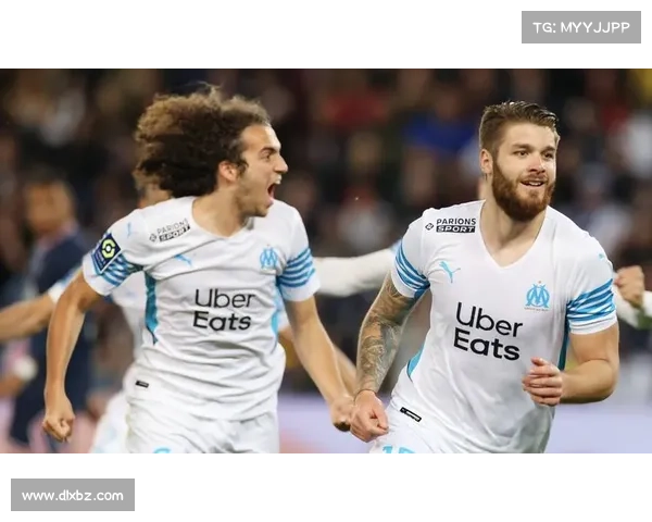 巴黎圣日耳曼与马赛激战在即 法甲巅峰对决谁将笑到最后